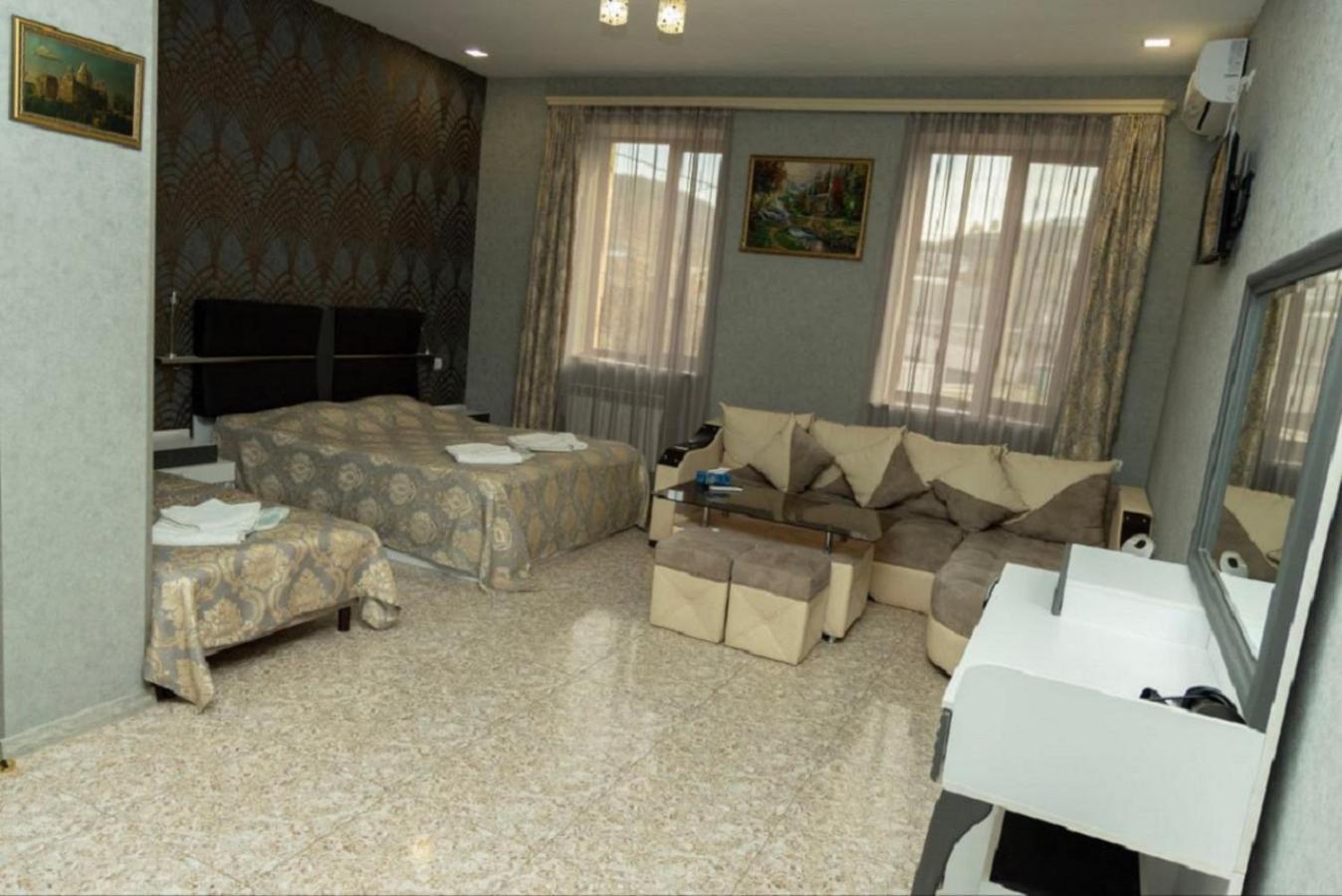 Noyemburg Hotel Noyemberyan Dış mekan fotoğraf